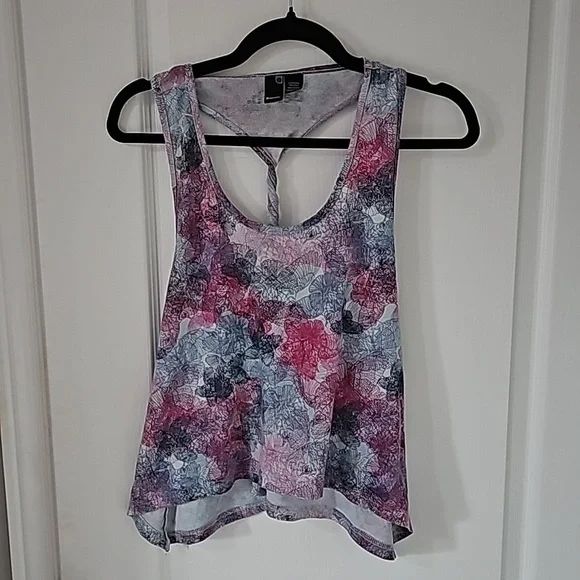 Workout Tee - Picture 1 of 4